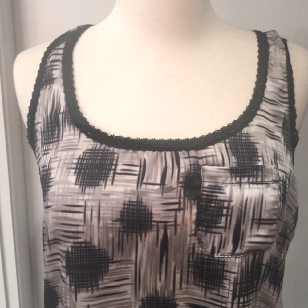 H.I.P. Pattern Tank Top - Picture 3 of 4